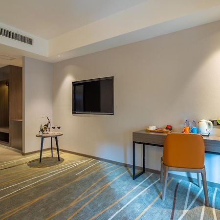 Luzhou Baian Smart Hotel Esterno foto